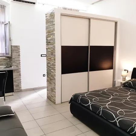 Centar Апартаменти *