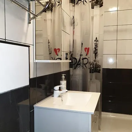 Апартаменти Centar *