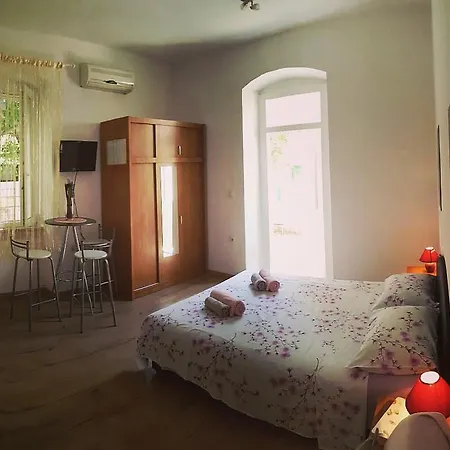 Апартаменти Centar